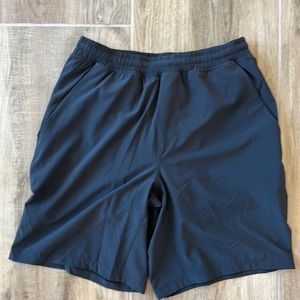 Men’s Lululemon Black Lined Shorts size M